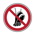 Prohibido usar calzado con tachuelas