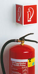 Brandschutzkennzeichnug mit einem Winkelschild