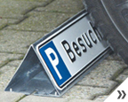 'Parkbegrenzung aus verzinktem Stahl' bei Mercateo kaufen...