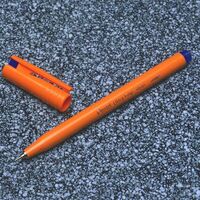 Pentel Ultra Fine Fineliner Pen 0.6mm Tip 0.3mm Line Blue (Pack 12)
