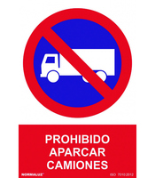 PROHIBIDO APARCAR CAMIONES RD4