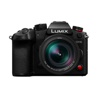 Panasonic Lumix GH6 + Leica DG Vario-Elmarit12-60mm / F2.8-4.0 ASPH. / Power O.I.S. MILC 25,21 MP Live MOS 11552 x 8672 pixelek Fekete