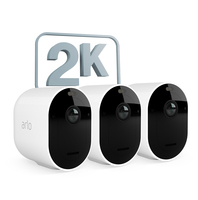 Arlo Pro 5 2K kabellose Spotlight Überwachungskamera außen, 3er Set weiß