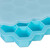 Relaxdays Silikon Eiswürfelform, 3er Set, wiederverwendbar, Silikonform, 37 sechseckige Eiswürfel, mit Deckel, hellblau