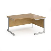 Contract 25 right hand ergonomic desk with silver cantilever leg 1400mm - oak to
