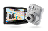 TomTom GO ESSENTIAL + instax mini 9 navigator Handheld/Fixed 15.2 cm (6") Touchscreen 262 g Black