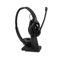 Headset mit Ladeständer