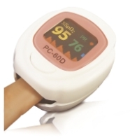 PC 60D FingerTip Pulsoximeter für Kinder, inkl. Schutzhülle, 2 Batterien (wiederaufladbar), Ladegerät und Verbindungskabel