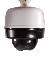 Spectra Enhanced 7 Dome 4K 18X Indoor in-ceiling White Smoked bubble Telecamere IP