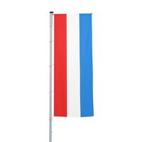 Vertical flag with outrigger/national flag