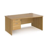 Maestro 25 right hand wave desk 1600mm wide with 2 drawer pedestal - oak top wit