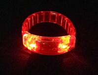 bracelet lumineux led's plat rouge