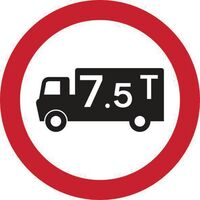 7.5 tonne weight restriction road sign