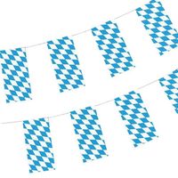 Flaggenkette, Papier 10 m "Bayrisch Blau" schwer entflammbar von PAPSTAR
