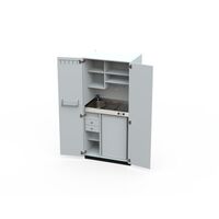 Kitchen unit with hinged doors