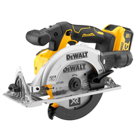 DeWALT DCS565P2-GB portable circular saw