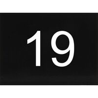 Produktbild zu Targhetta numerica autoadesiva, 40 x 30 mm, tipo 19, plastica nero lucido