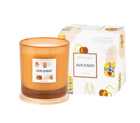 AVA & MAY Barcelona Wachskerze Rund Jasmin, Himbeere Orange, Weiß