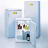 Labor-Kühlschrank EX 160 160 Liter Inhalt 3 Glasböden höhenverstellbar