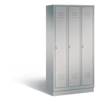 CLASSIC cloakroom locker with plinth