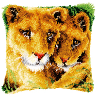 Latch Hook Kit: Cushion: Lioness and Cub