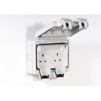 SMJ E613DB-N socket-outlet White