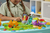 Play-Doh Il Mio Primo Tavolino delle Attività, tavolino da gioco tutto in uno, giocattoli per bambini e bambine, dai 3 anni in su, kit di pasta modellabile