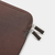 Trunk 13" MacBook Pro & Air (2022) 33 cm (13") Telefontartó tasak Barna