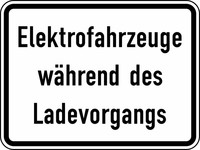 Verkehrszeichen VZ 1050-32 Elektrofahrzeuge während des Ladevorgangs, 450 x 600, 2mm flach, RA 2