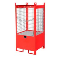 Storage and transport pallet with sump tray