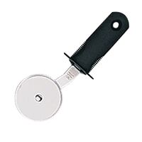 Good Grip Pizza Wheel in Black Made of Stainless Steel Anti-Slip Handle