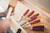 STUBAI Stechbeitel mit rotem Plastikgriff & extra langer Klinge, Ø 35 mm, Stemmeisen zur präzisen Bearbeitung von Holz hochwertiges Werkzeug für Schreiner Tischler Heimwerker