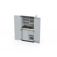 Kitchen unit with hinged doors