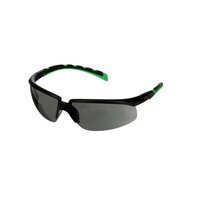 3M™ Solus™ 2000 Schutzbrillen, schwarz/grüne Bügel, Antikratz-Beschichtung + (K), graue Scheibe IR 3.0, S2030ASP-BLK