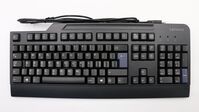 USB QWERTY keyboard with wrist rest and 109 keys Billentyuzetek (integrált)