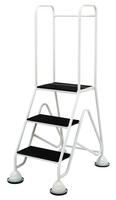 Multi glide premium podium steps with nonslip treads