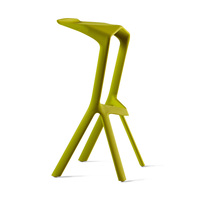 Tabouret "MIURA" conçu par Konstantin Grcic | jaune-vert similaire à NCS S-2070-G70Y