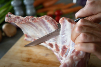 STUBAI hochwertiges Ausbeinmesser geschmiedet | 130 mm | Fleischermesser aus Edelstahl für Schneiden von Fleisch, Steak, Filet, Geflügel & Lebensmitteln, spülmaschinenfest, schw...