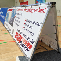 Mobiler A-Banneraufsteller / freistehender Bannerrahmen / Bannerdisplay „Moba” | 4.000 x 1.000 mm (Sz x M) 4.200 x 1.200 mm (Szé x Ma) 630 mm 5 „A” ta