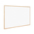 Pizarra blanca con marco de madera. Elementos de fijación en pared incluidos Medida 40x60cm