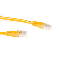 ACT Gele 5 meter U/UTP CAT6A patchkabels met RJ45 connectoren