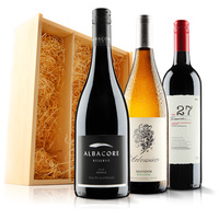 Mixed wine trio in wooden gift box