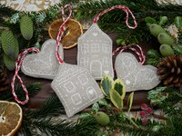 Embroidery Kit: Starter: Christmas Decorations: Gingerbread