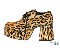 paire de chaussures compensées léopard pointure 40-41