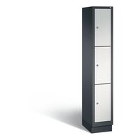 CLASSIC locker unit with plinth