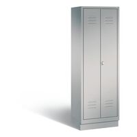 CLASSIC storage cupboard with plinth, doors close in the middle