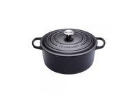 Le Creuset Signature Round Casserole baking dish