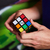 Rubik’s Cube 3x3 Zauberwürfel - der klassische 3x3 Cube für Logik-Akrobaten ab 8 Jahren und für unterwegs - hohe Qualität, leichtgängiges Handling, leuchtende Farben - Original ...