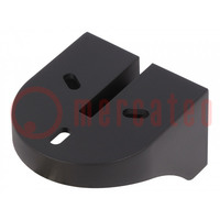 Wall mounting element; plastic