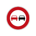 Panneau interdit de dépasser pour véhicules de toute sorte